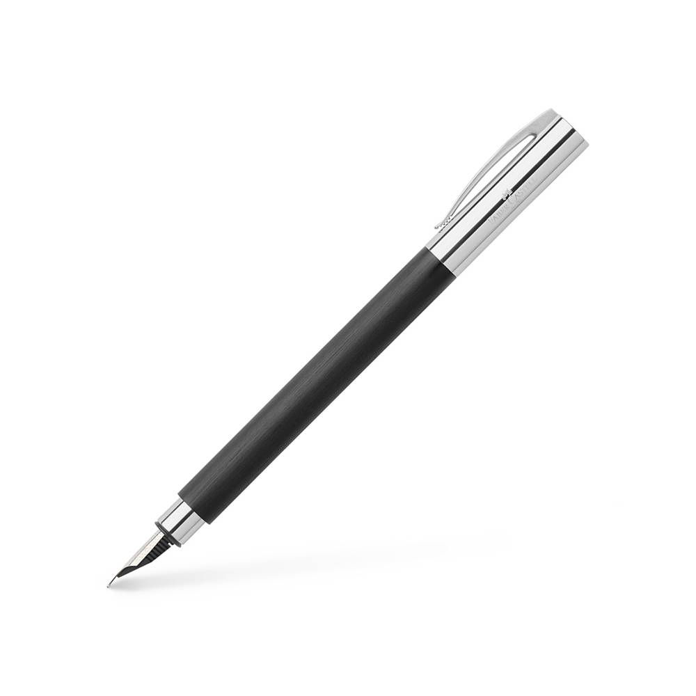 Stylo plume en résine noire